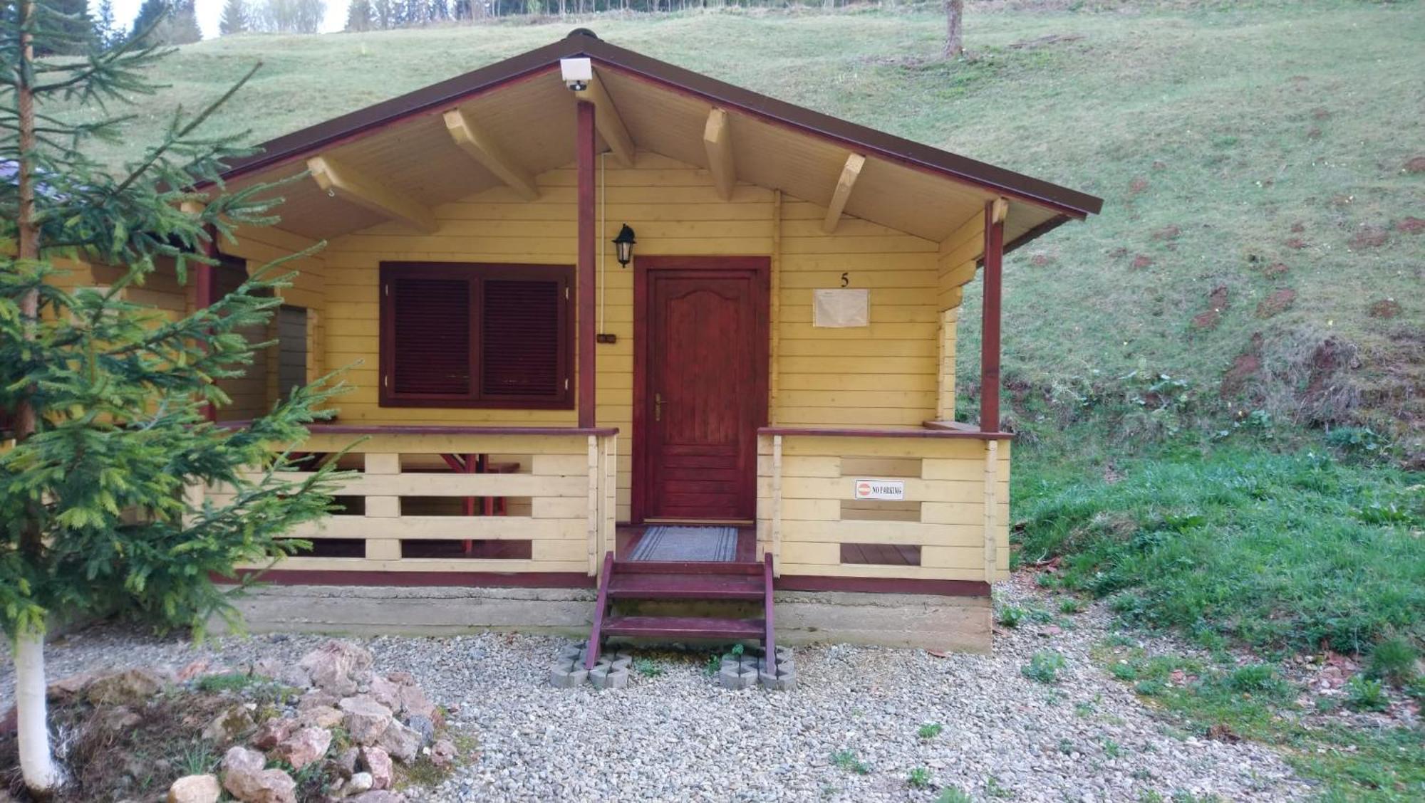 Campsite Casutele Likas
