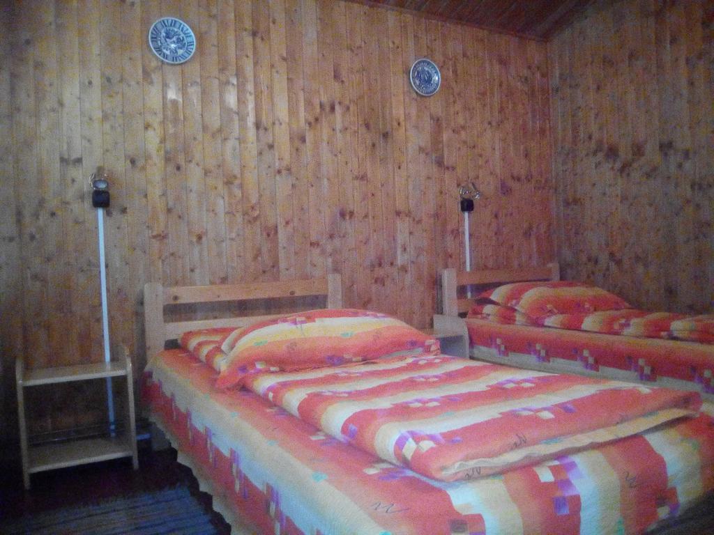 Campsite Casutele Likas *