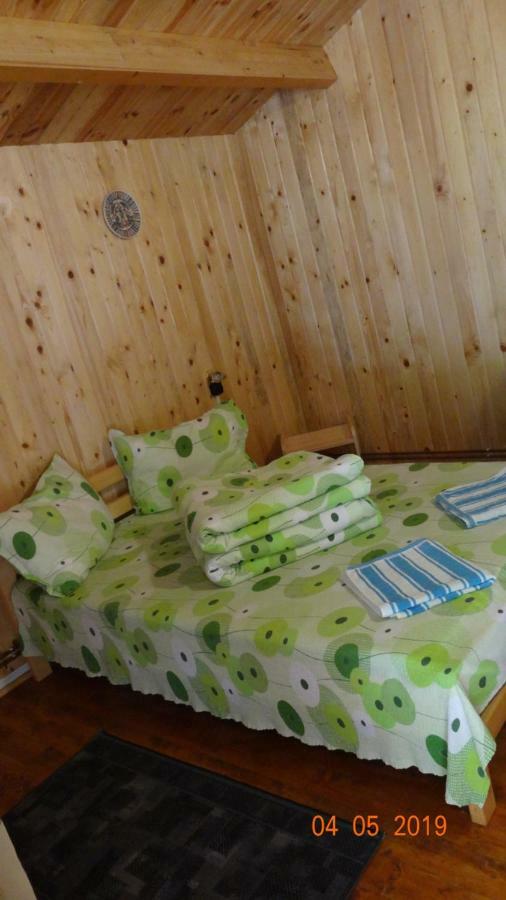 Casutele Likas * Lacu Rosu